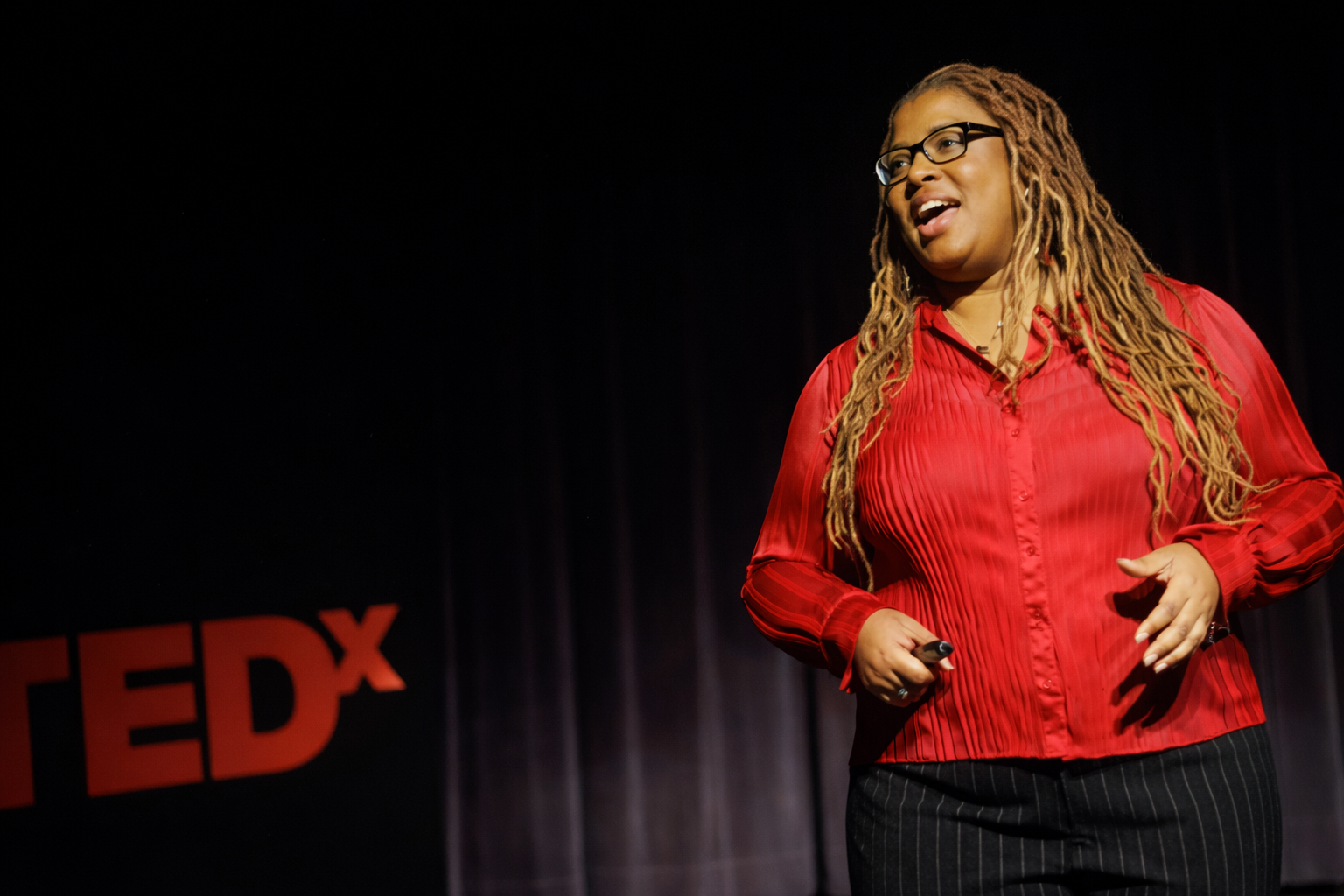Carolyn Thompson speaking at TEDx Milton